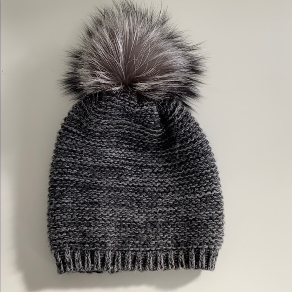 Pom Pom hat